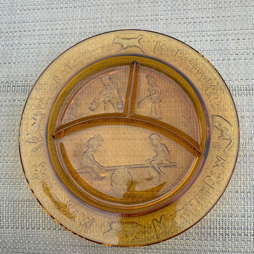 Vintage “Margery Daw” Amber Pressed Glass Child’s Divided Plate Indiana Glass - Picture 3 of 8